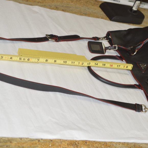 New Prada Crossbody Tote in Silver Perfect Thickness Italian Leather W Tags - Picture 8 of 12